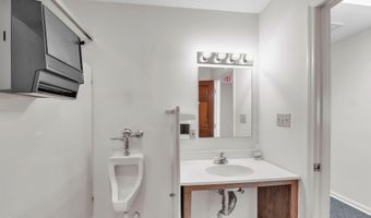 329 W Main St, Abingdon, VA 24210