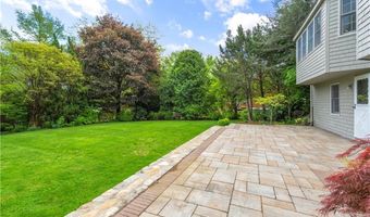 61 Kimberly Ln, Cranston, RI 02921