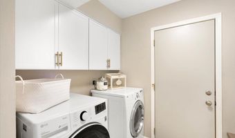 1006 Tramore Trl, Madison, WI 53717