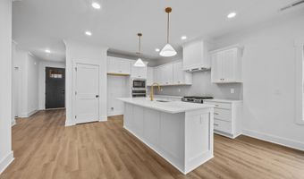 21774 Hemlock Dr, Athens, AL 35613