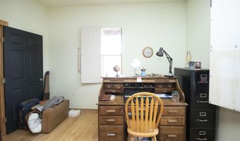 517 E Reinken Ave, Belen, NM 87002