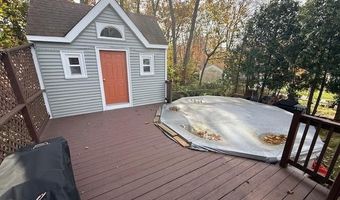 11 Woodside Ave, Cumberland, RI 02864