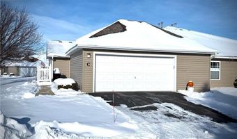 1907 Oak Tree Ln C, Austin, MN 55912
