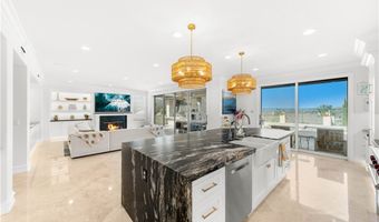 1040 S Summer Breeze Ln, Anaheim, CA 92808