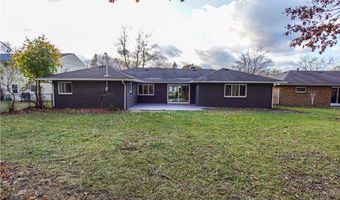 279 Cadman Dr, Amherst, NY 14221