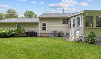 4 Hunters Run, North Providence, RI 02904