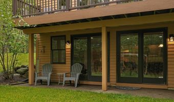 326 Greentree Ln NE, Ada, MI 49301