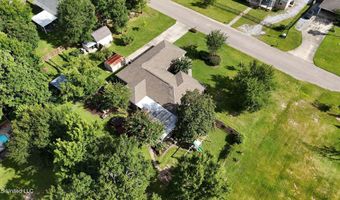 210 Henley Pl, Bay St. Louis, MS 39520