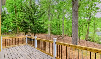 58 Fish Hawk Dr, Middletown, NJ 07748