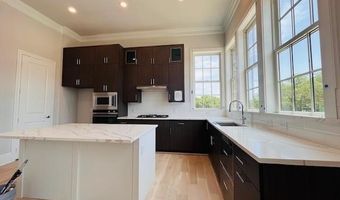 5024 Magnolia Cir, Addison, TX 75001