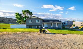 601 W Park Ave, Bridger, MT 59014