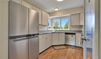 9606 Reliance Dr, Anchorage, AK 99507