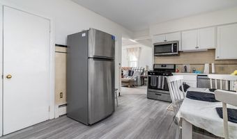 66 Clemence St, Cranston, RI 02920