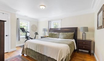 32 Jewett St, Boston, MA 02131