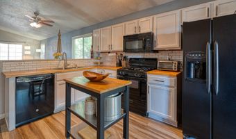 4420 LOREN Ave NW, Albuquerque, NM 87114