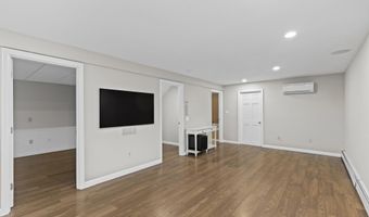 29 Sturgis Ln, Barnstable, MA 02630