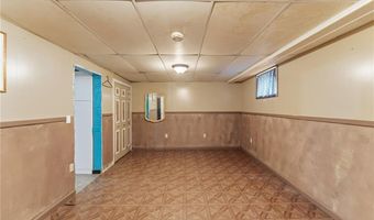 382 Beavertail Rd, Jamestown, RI 02835