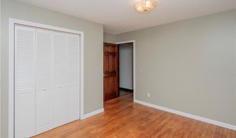 12 Overlook Rd, Narragansett, RI 02882