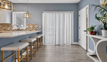 1920 Jester Ln, Algonquin, IL 60102