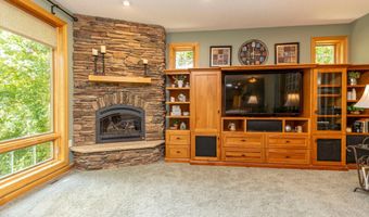 1728 Golden Dr SW, Alexandria, MN 56308