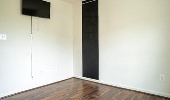 42243 CANARY GRASS Sq, Aldie, VA 20105