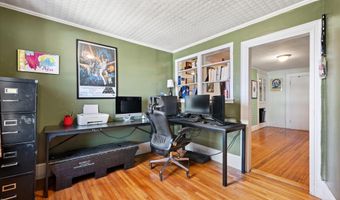 60 6th St, Bangor, ME 04401