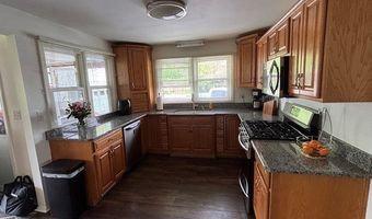 22628 W Silver Lake Ave, Antioch, IL 60002