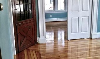 20 North St, Warwick, RI 02886