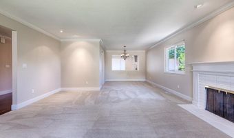 6828 Fairfield Dr, Santa Rosa, CA 95409