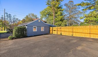 140 Leonardville Rd, Belford, NJ 07718