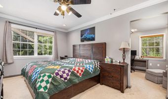 15 ORIOLE Ln, Reading, PA 19606