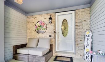 30 Oxford Ct, Algonquin, IL 60102