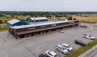 3100 S Elliott Ave, Aurora, MO 65605