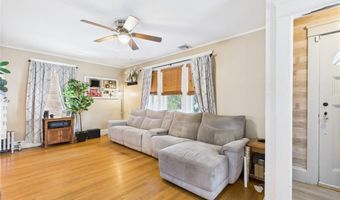 55 Philmont Ave, Cranston, RI 02910