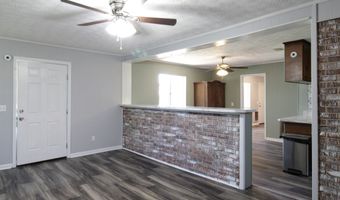 136 Morris Dr, Alma, GA 31510