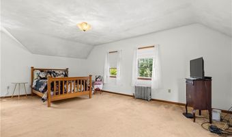 30 Pomham St, Cranston, RI 02910