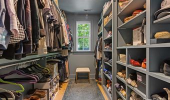 1614 Brook Rd, Charlotte, NC 28205
