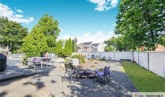 82 Milltown Rd, East Brunswick, NJ 08816