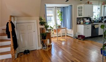 17 Stone Ave, Warwick, RI 02889