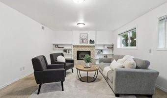 15025 NW Oak Hills Dr, Beaverton, OR 97006