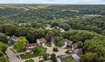 14 Greystoke Ct, Ballwin, MO 63021