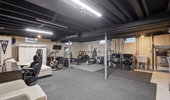 105 Highlake Ave, Ann Arbor, MI 48103