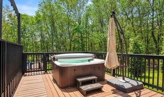 137 Long Vw, Albrightsville, PA 18210