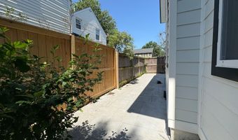 2011 N UPTON St, Arlington, VA 22207