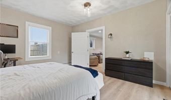 12 Pat Dr, Lincoln, RI 02865
