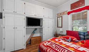 902 F St, Barling, AR 72923