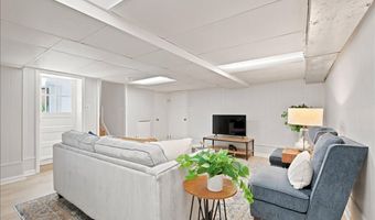 2800 S ARLINGTON RIDGE Rd, Arlington, VA 22202