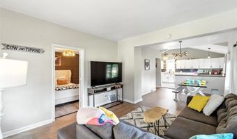 1507 Searle St, Des Moines, IA 50317