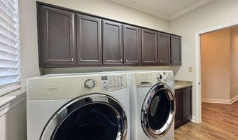 106 Cambridge Cv, Batesville, MS 38606