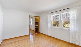 2430 S Shag Bark Trl, Arlington Heights, IL 60005